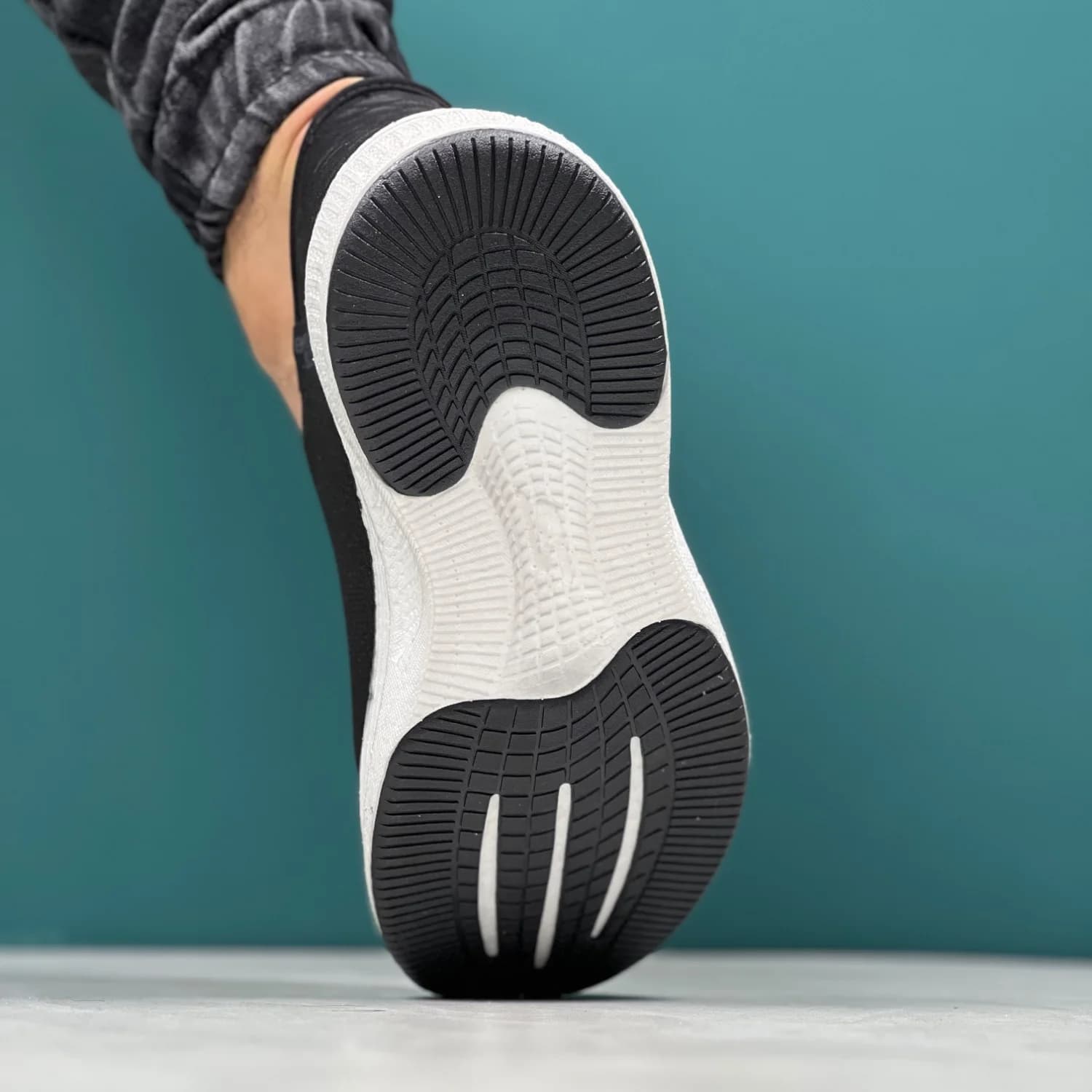 کتونی اسکیچرز SLIP-INS GO RUN کد:1080 — تصویر ۵