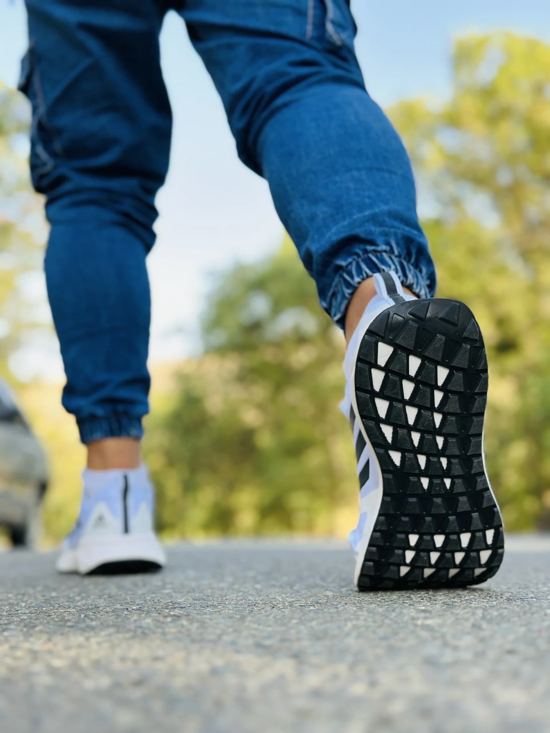 کفش آدیداس مدل کلودفوم سفید — تصویر ۷