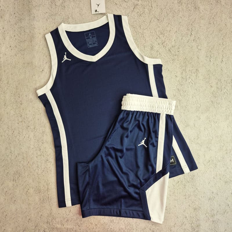 ست تاپ شلوارک ورزشی زنانه جردن Jordan Sports Top and Shorts Set سرمه ای — تصویر ۲