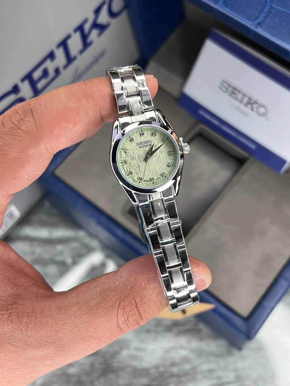 ساعت SEIKO زنانه سیکو اکسکلوسیو مدل 3213 رنگ نقره ای صفحه سبز