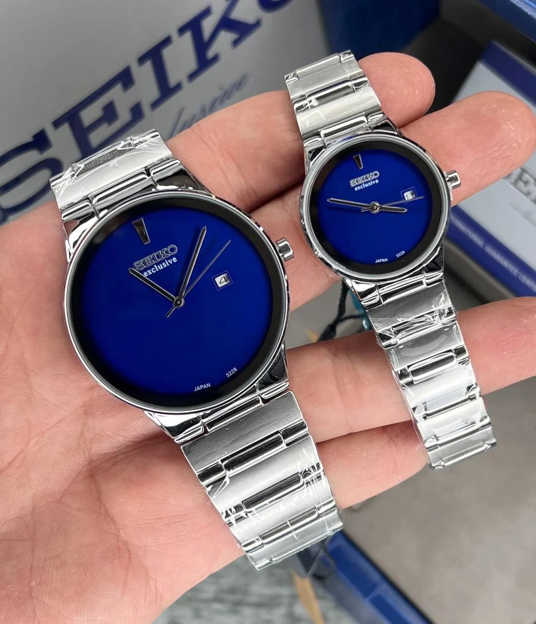 ساعت SEIKO ست زنانه و مردانه سیکو اکسکلوسیو مدل 3228 رنگ نقره ای صفحه آبی