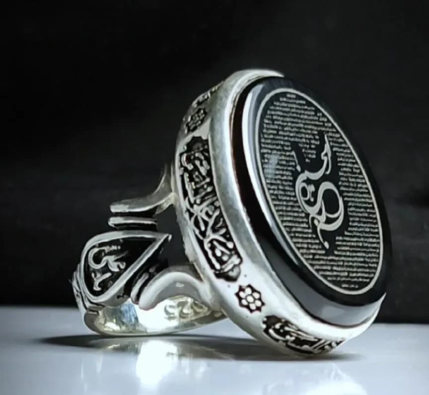 انگشتر باسنگ عقیق مشکی باحکاکی زیارت عاشورا رکاب چهارسلام کد 1369