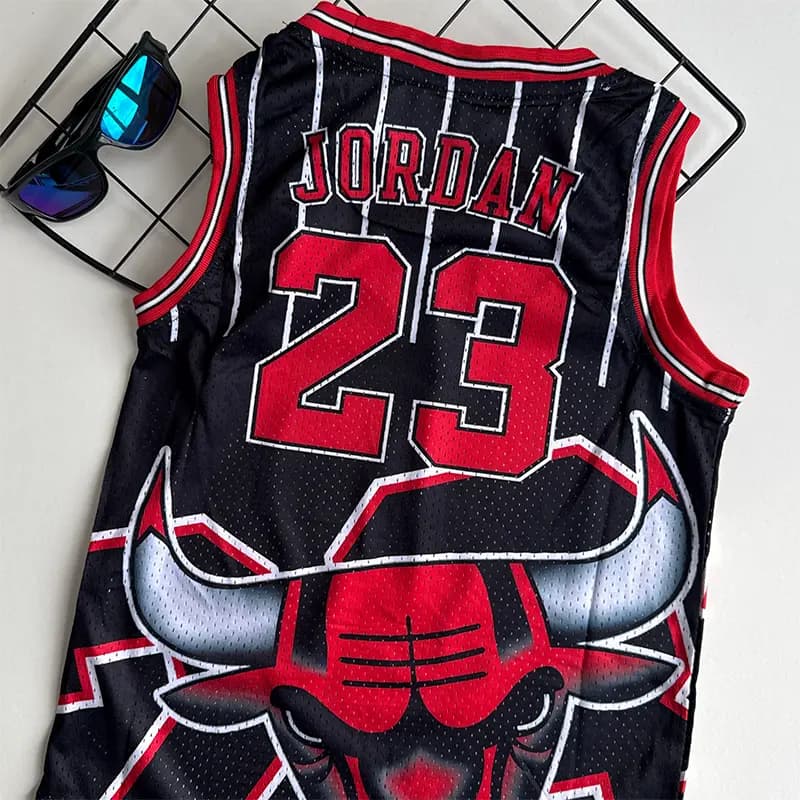 تاپ شلوارک پسرانه مشکی بهار و تابستانه ورزشی مدل بولز (Bulls) کد 4162 — تصویر ۳