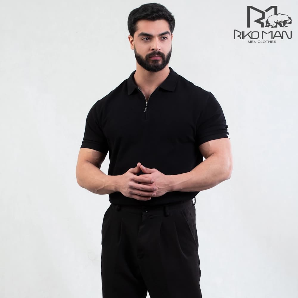 تیشرت مردانه نیم زیپ رنگ مشکی برند ریکومن کد ۲۷۷۷ — تصویر ۳