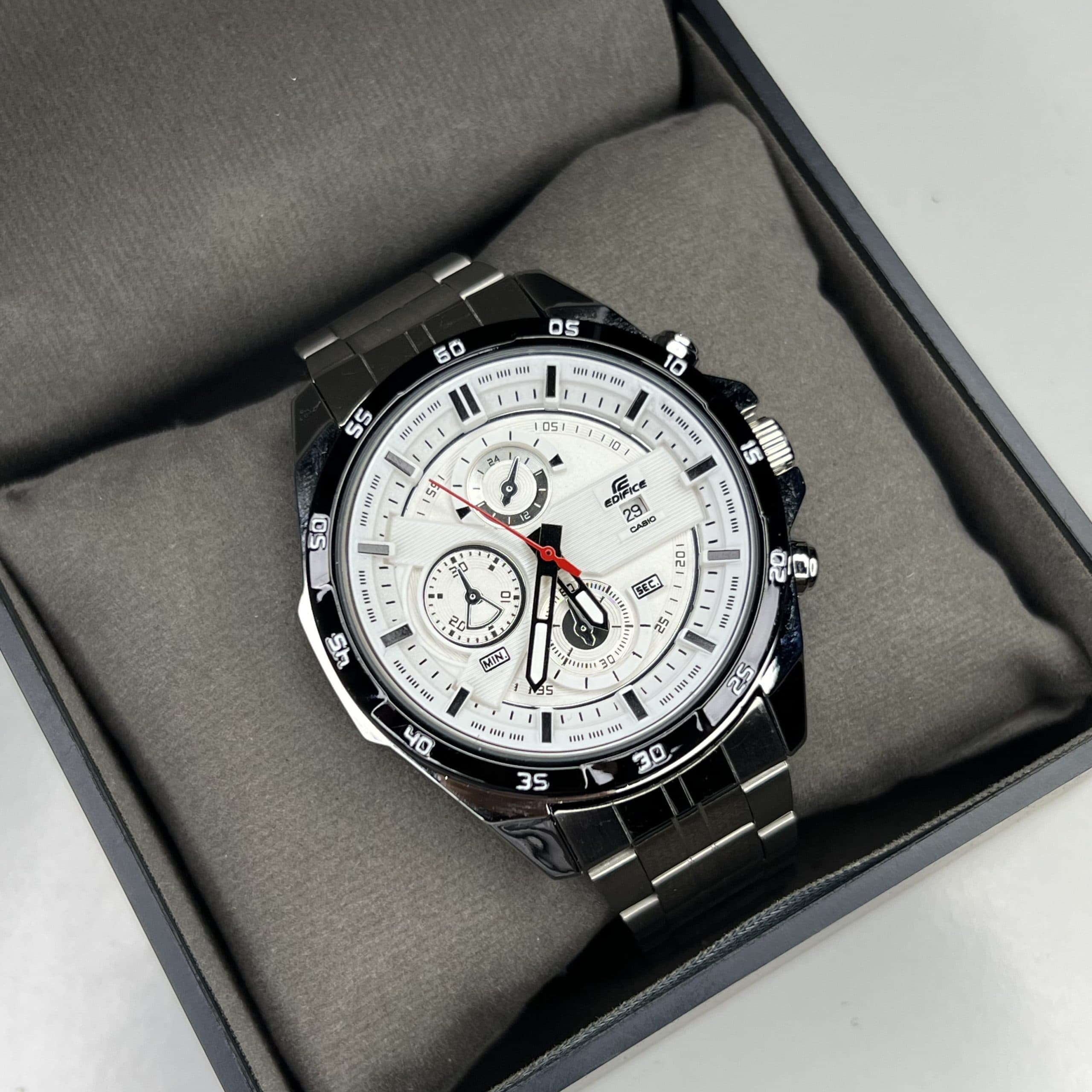 ساعت مچی مردانه طرح Casio Edifice — تصویر ۲