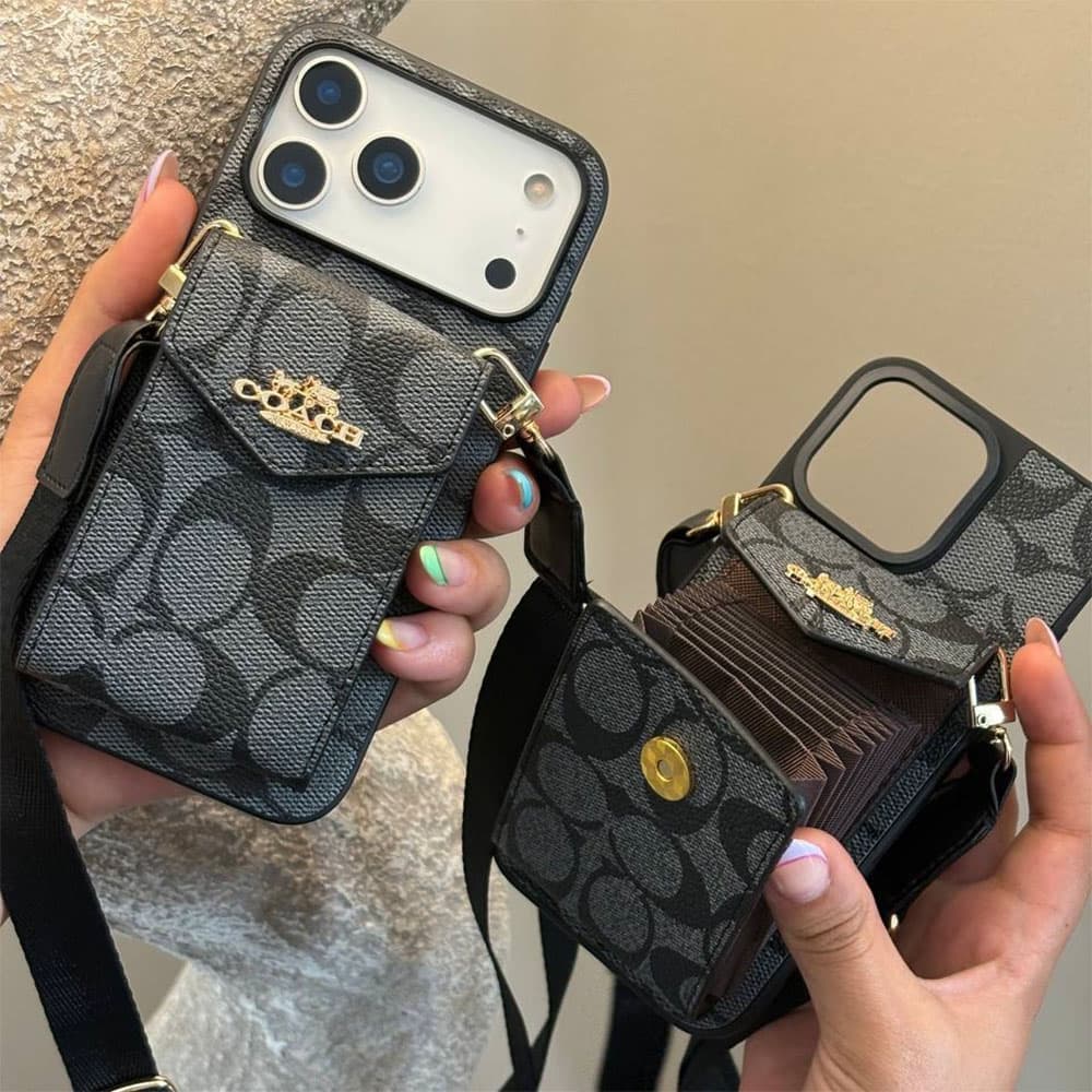 قاب Coach جاکارتی دار همراه با بند گردنی کد TRD مناسب برای گوشی موبایل آیفون Apple iPhoneMax 16 Pro Max / 17 Pro Max — تصویر ۲