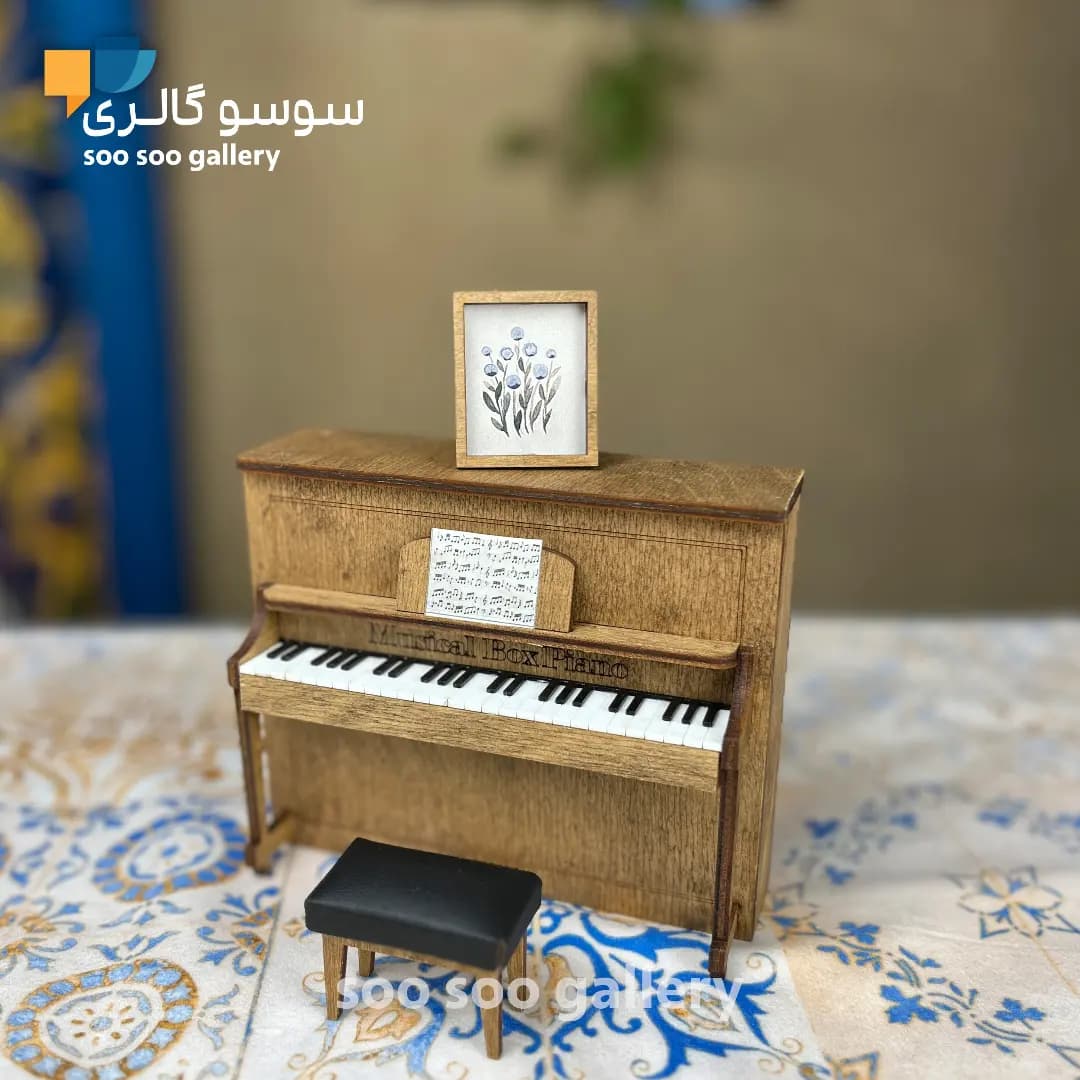 ماکت پیانو موزیکال چوبی دکوراتیو — تصویر ۲