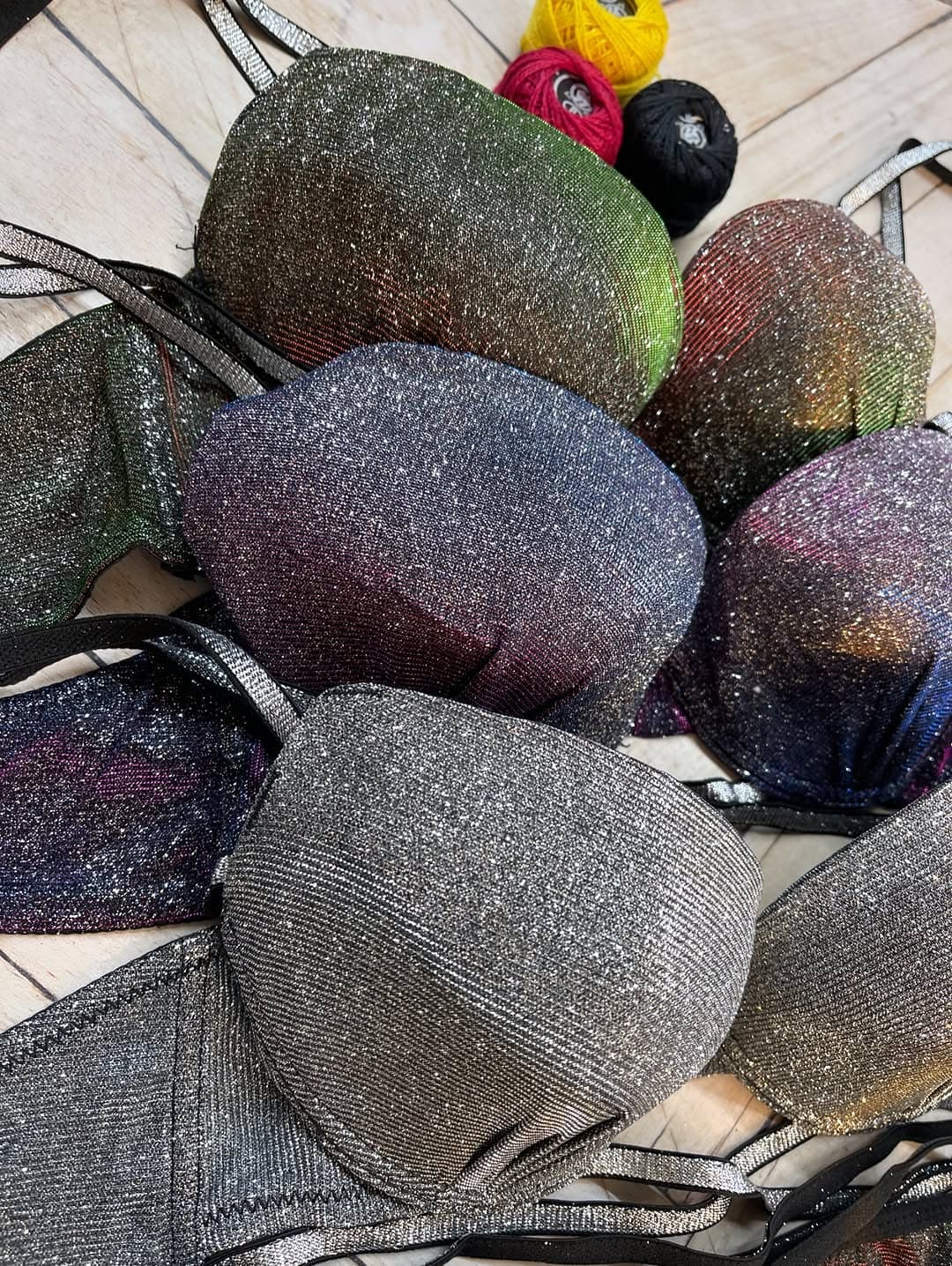 ست اسفنجی فانتزی لمه براق کد ۵۱۵۱ (بسته ۱۲ تایی) — تصویر ۴