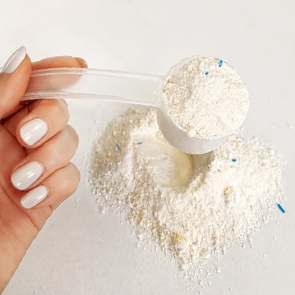 پودر صابون ماشین لباسشویی کودک وی کر (Wee Care) وزن ۵۰۰ گرم — تصویر ۳