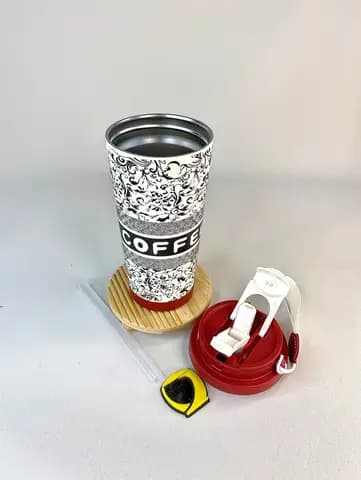 تراول ماگ گلدار طرح COFFEE حجم 520 میلی لیتر — تصویر ۲