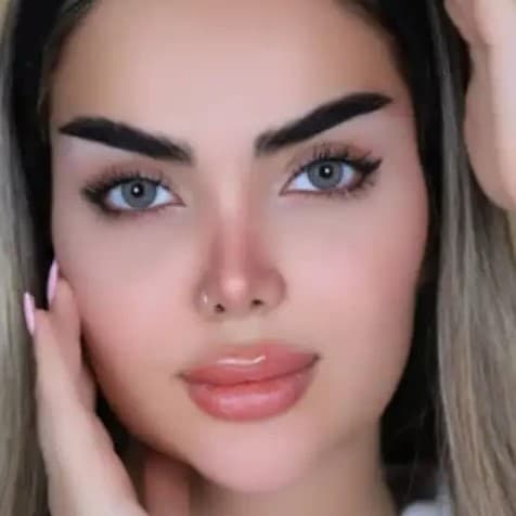 لنز رنگی چشم ونیسیا (Venicia) مدل لیورپول LIVERPOOL کد 15 — تصویر ۳