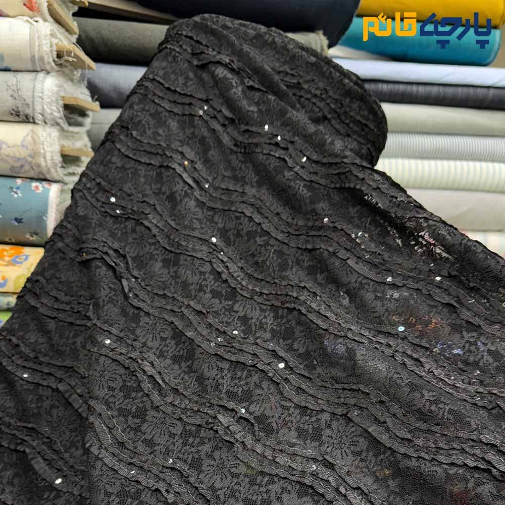 پارچه مجلسی تور کتان ایتالیایی رنگ مشکی طرح برجسته خطی لمه دوزی کد7823