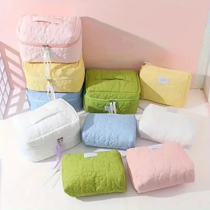کیف آرایش ابری