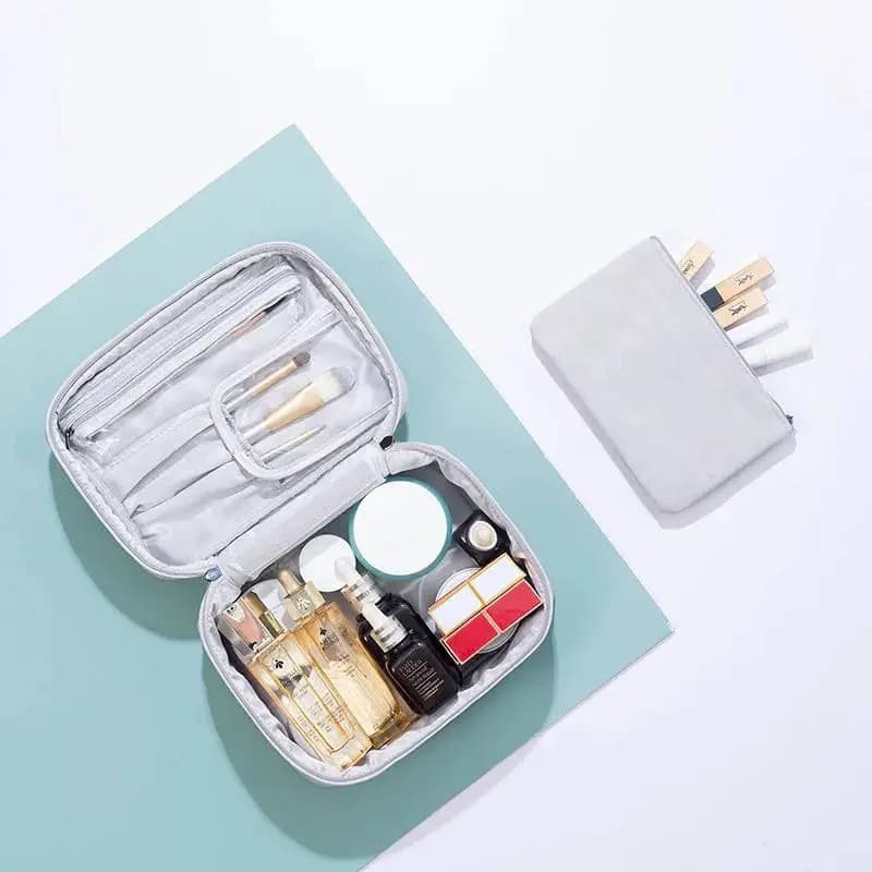 کیف آرایش وارداتی