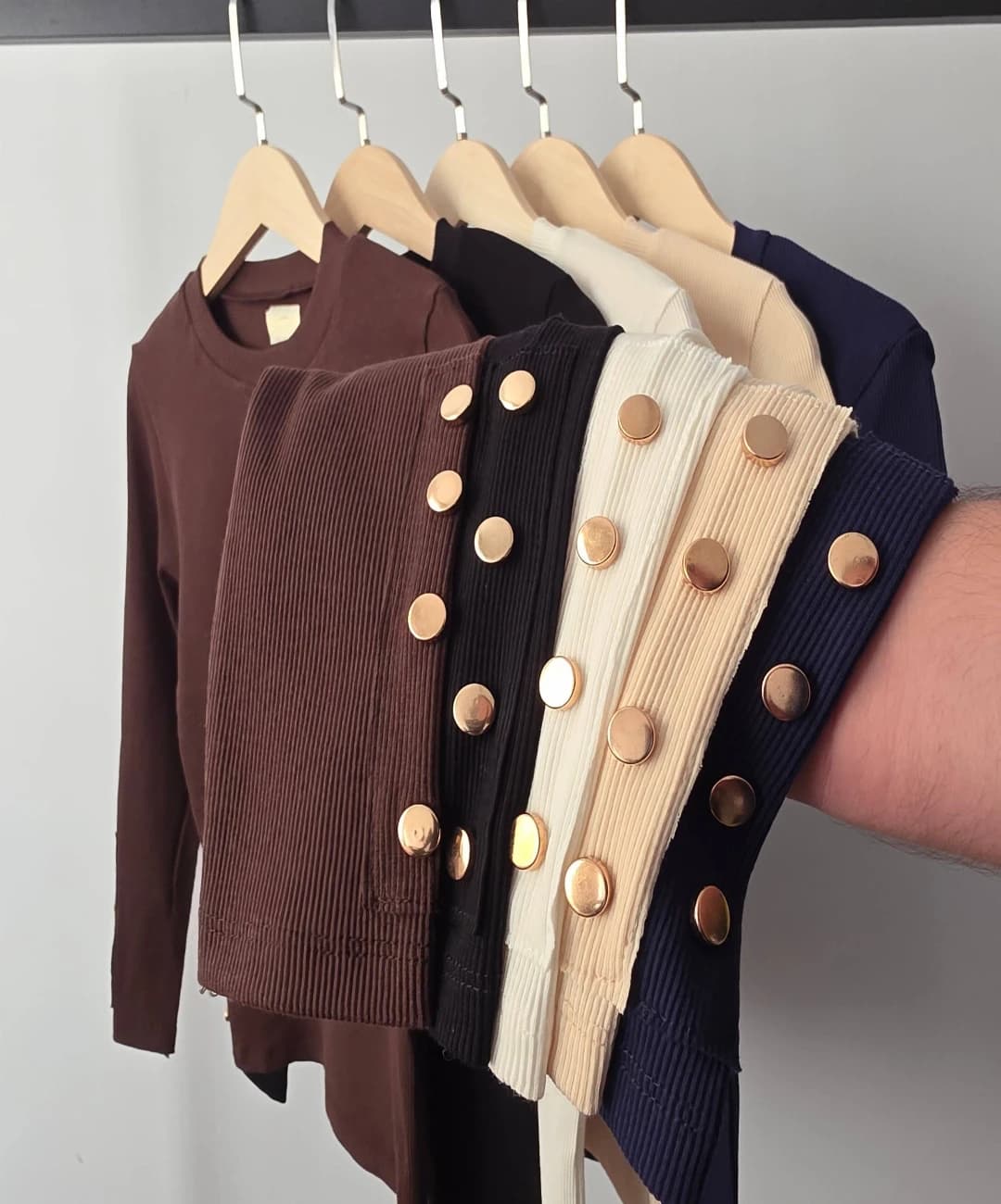 بلوز فانریپ پنبه کبریتی یقه گرد طرح zara مدل مایلو |کد:7106 — تصویر ۷
