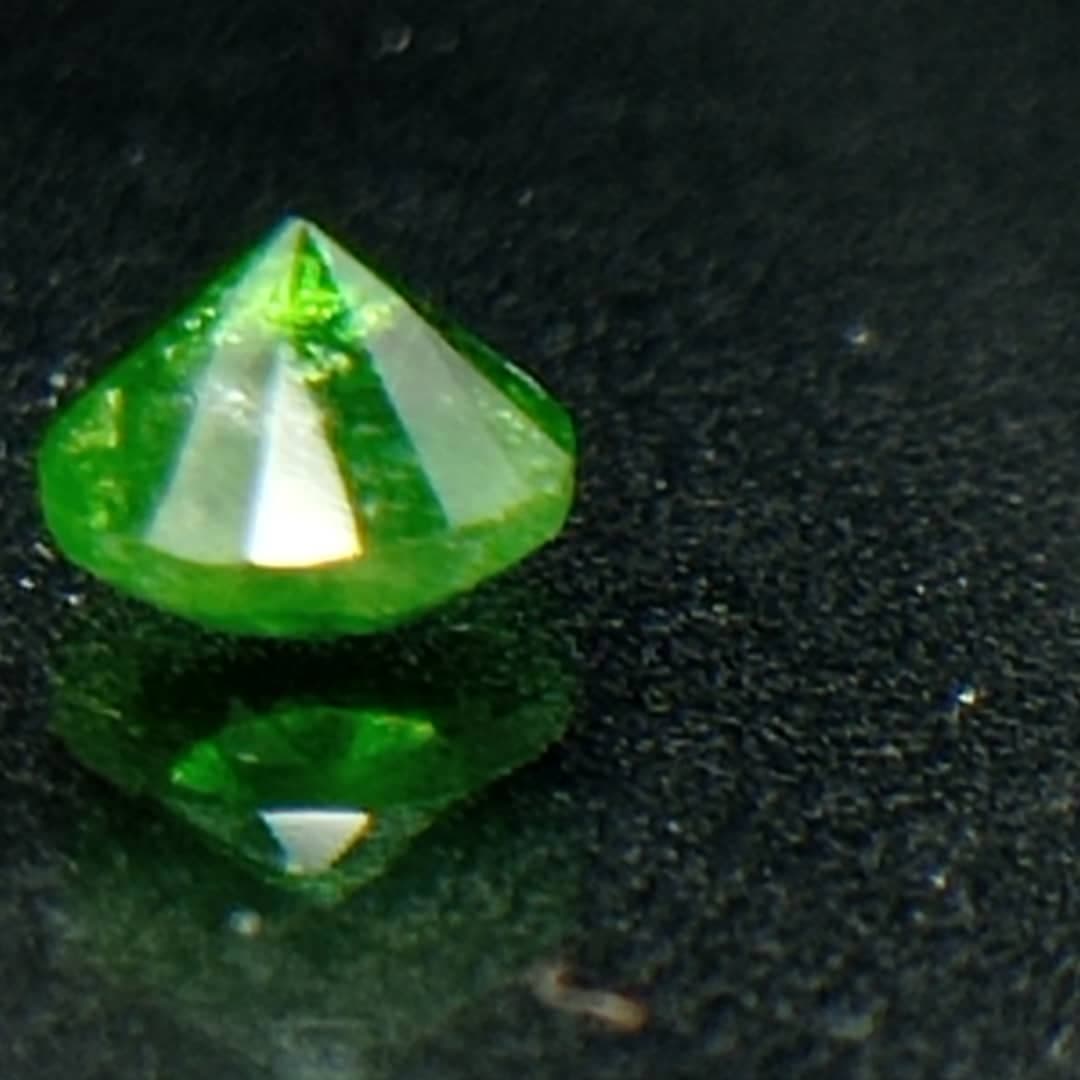 جواهر دمانتوئید d15 — تصویر ۲