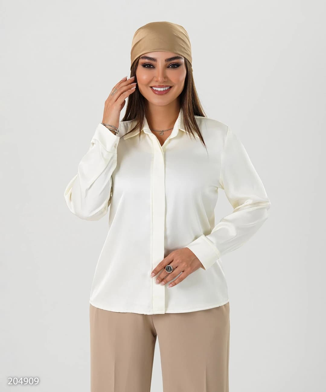 شومیز ساتن یقه مردانه مدل شاوان |کد:7098 — تصویر ۷