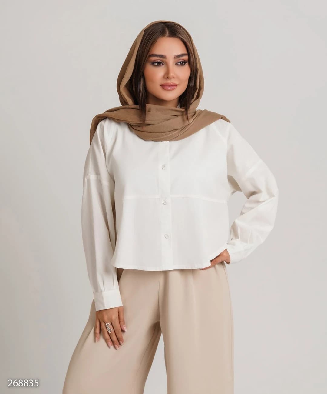 شومیز لینن کوتاه یقه مردانه مدل ژالان |کد:7095 — تصویر ۳