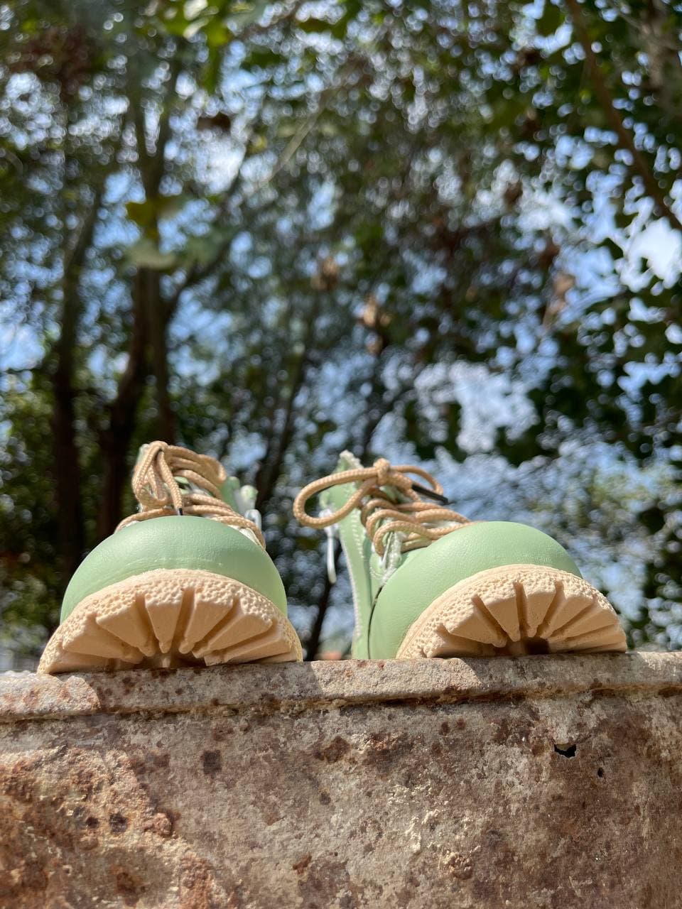 بوت ورنی رنگی — تصویر ۳