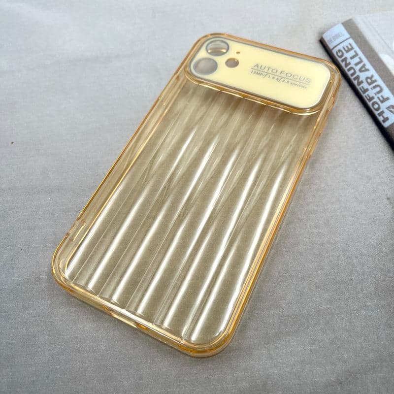 قاب گوشی iPhone 11 آیفون Crystal Square سیلیکونی شفاف ضد ضربه کرکره ای محافظ لنز دار طلایی کد 644442 — تصویر ۲