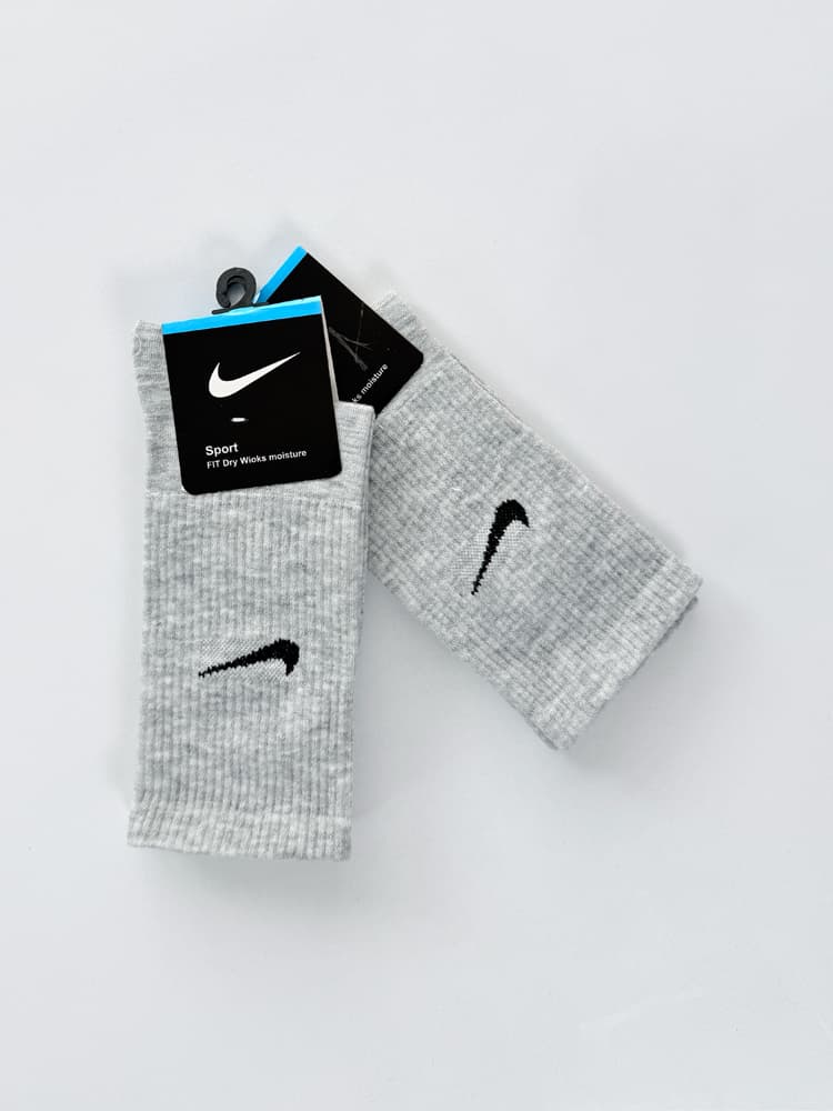 جوراب ساقدار زنانه نخ پنبه طوسی روشن برفکی نایکی Nike