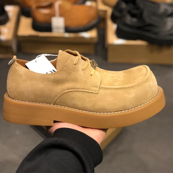 کتانی زارا زیره درشت چرمی کرم — تصویر ۳