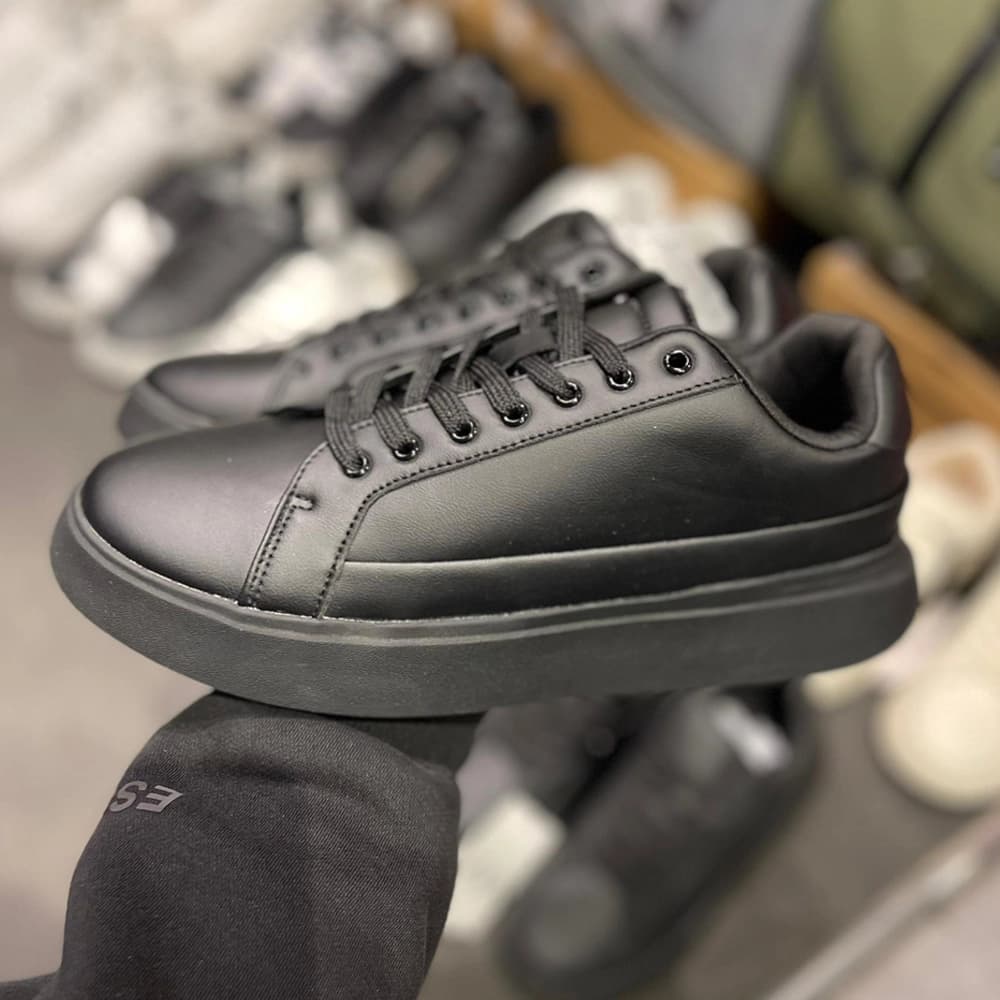 کتانی زارا اسپرت — تصویر ۵