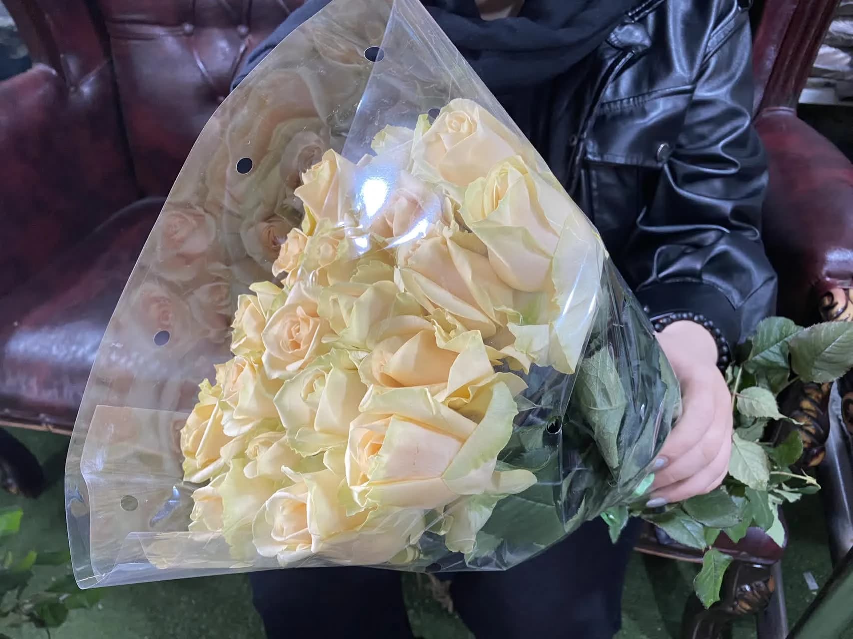 دسته گل رز طبیعی سوپر — تصویر ۲