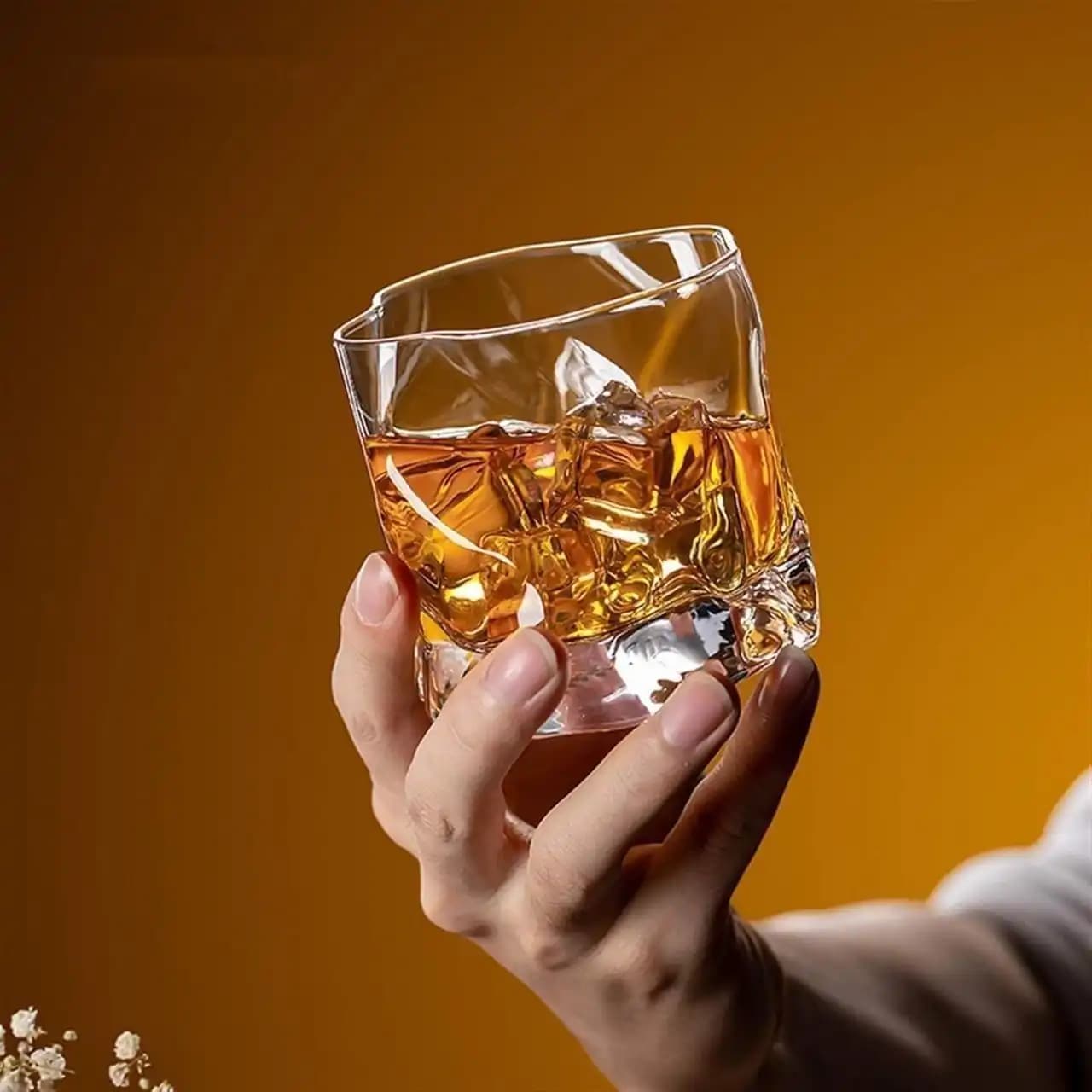 نیم لیوان دفرمه کریستالین Deli Glass | پک ۶ عددی ۳۰۰ سی‌سی کد 383 — تصویر ۵