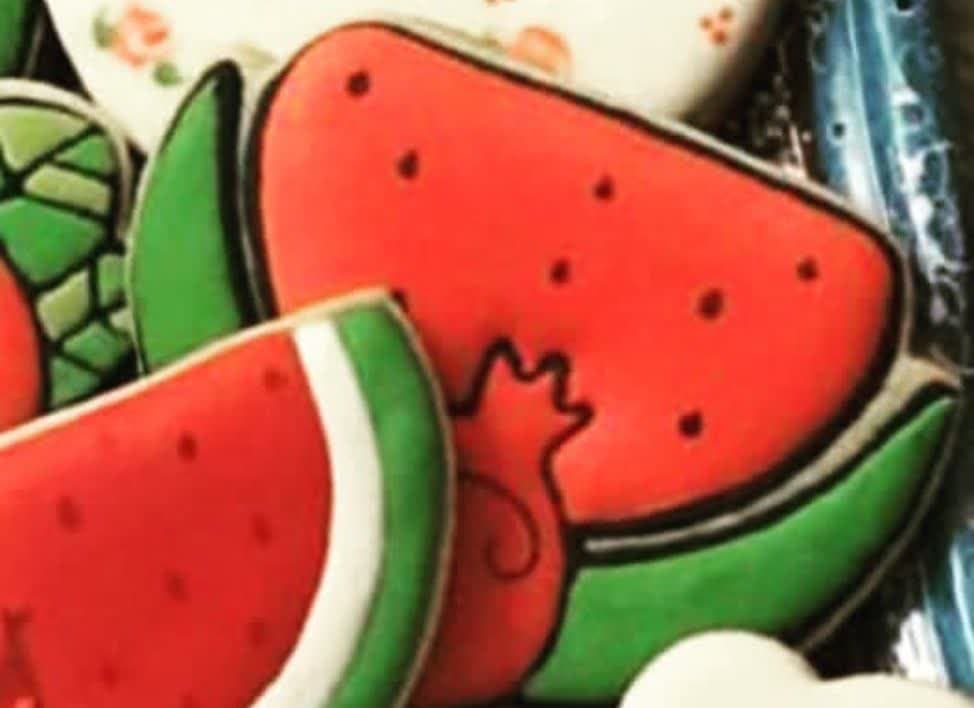 مهر و کاتر کوکی هندوانه و انار — تصویر ۲