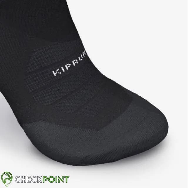 جوراب رانینگ ساق بلند مشکی تک جفت R900 KIPRUN STRAP MAINTIEN — تصویر ۳