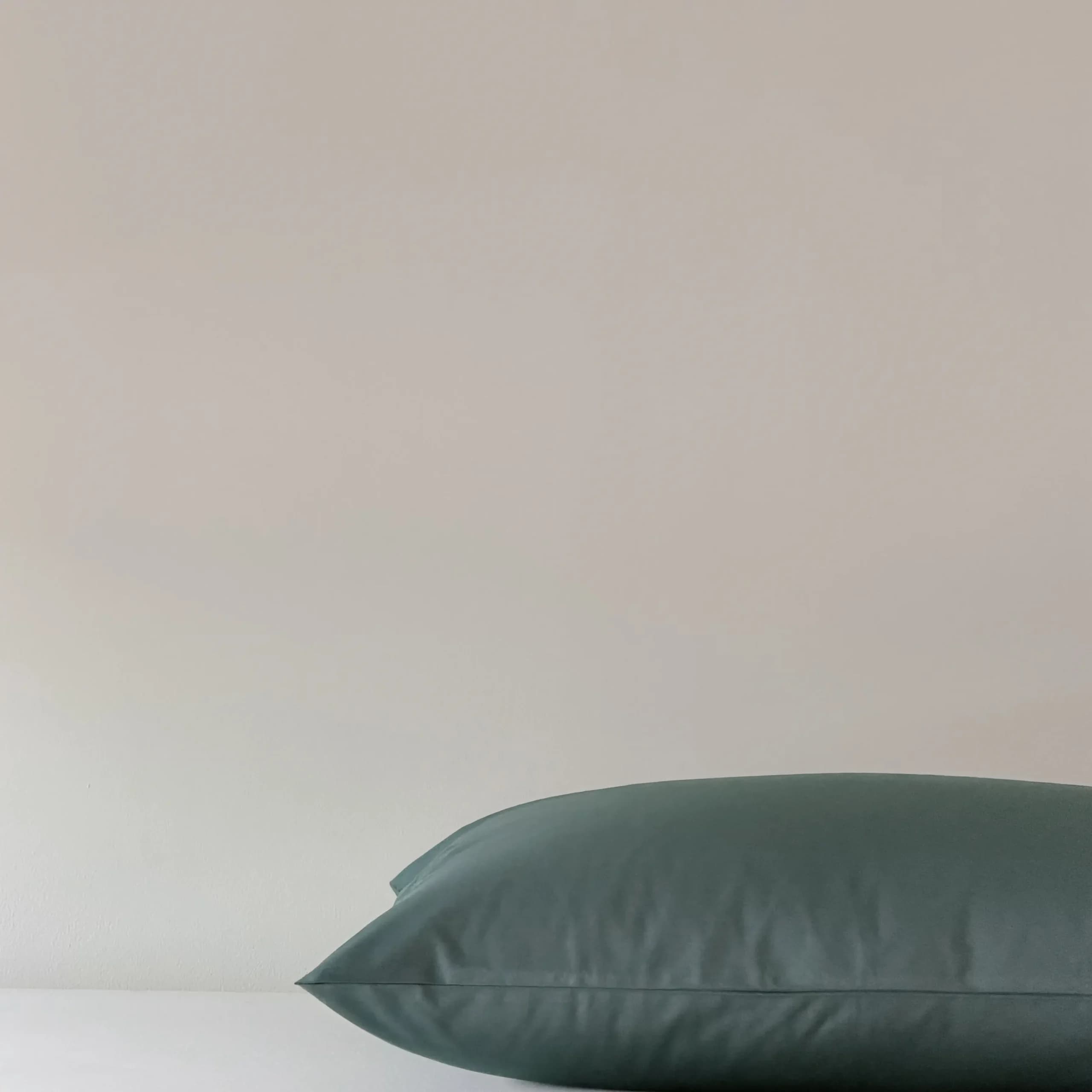 روبالشی بیسیک کارن سبز تیره برند Nest — تصویر ۲