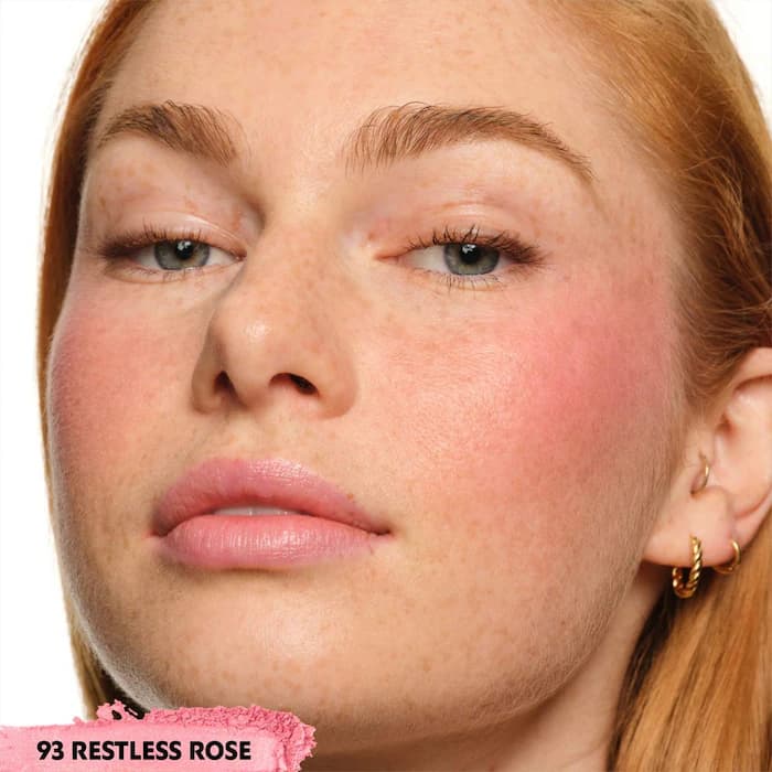 رژگونه YSL پودری ایوسن لورن شماره 93 Yves Saint Laurent Make Me Blush — تصویر ۴