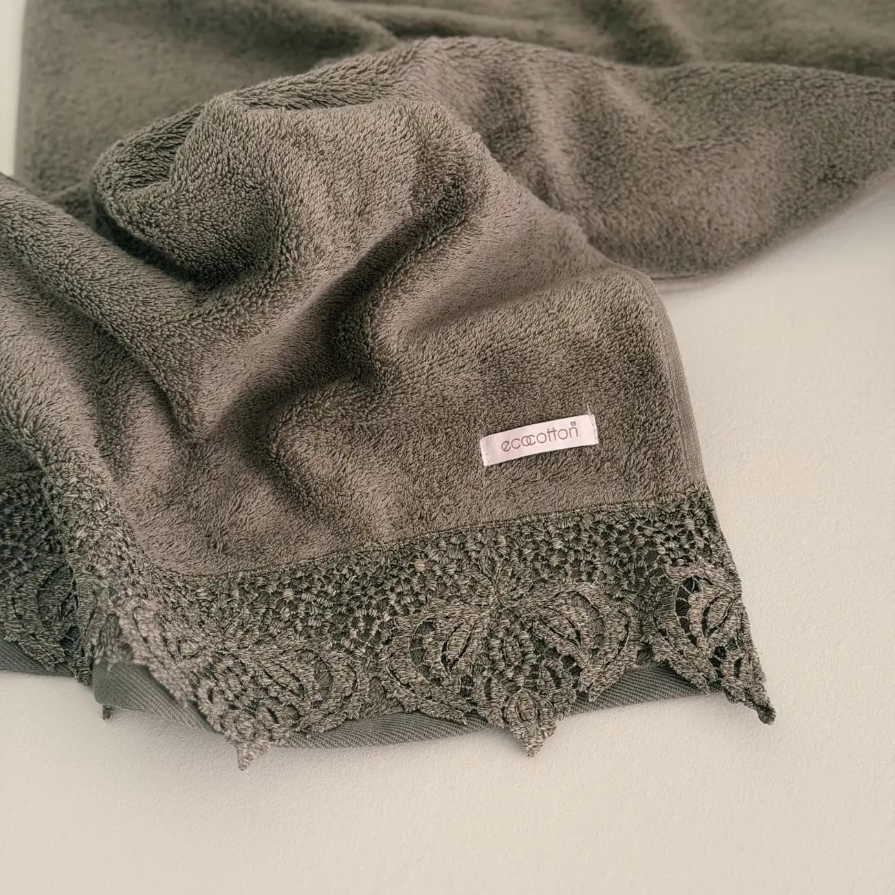 حوله دست و صورت Alicia برند ecocotton سایز 90*50 — تصویر ۳