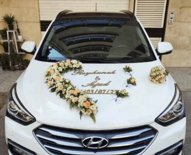 گل آرایی ماشین عروس با رنگ خاص کد 78 — تصویر ۲