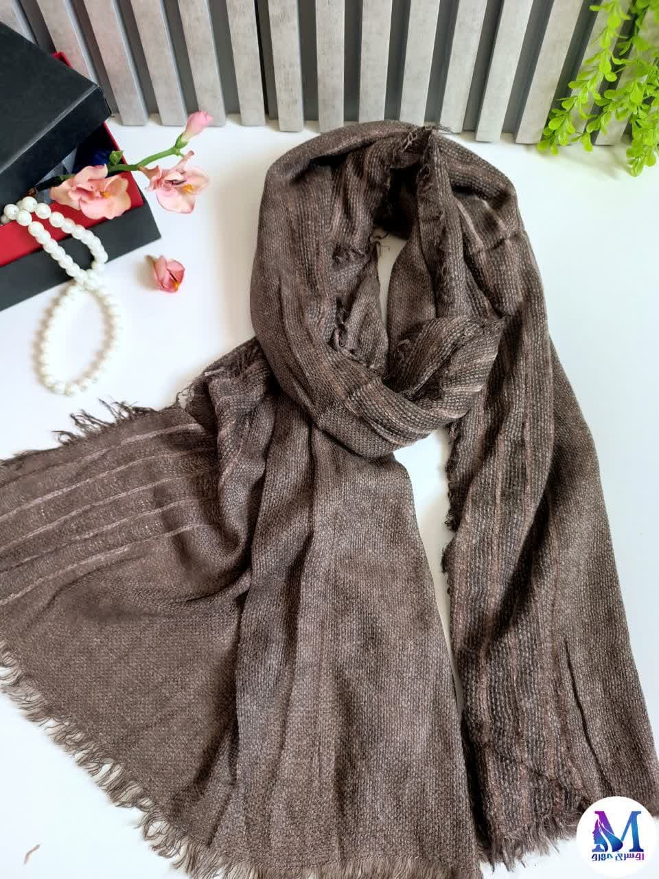 شال ساده کنفی حاشیه خطی