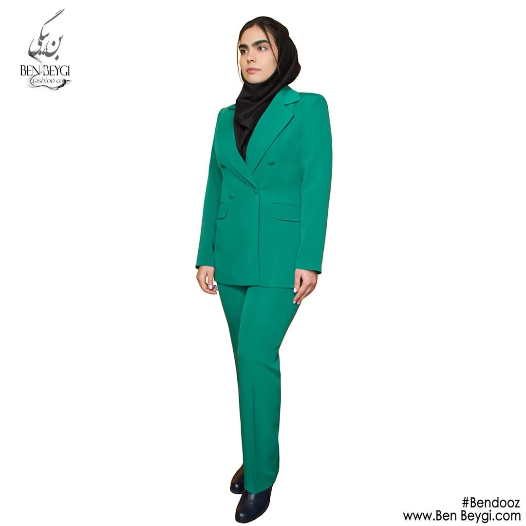 مانتو شلوار اداری سبز یقه انگلیسی قد 85 پارچه کرپ کد 23065 — تصویر ۵
