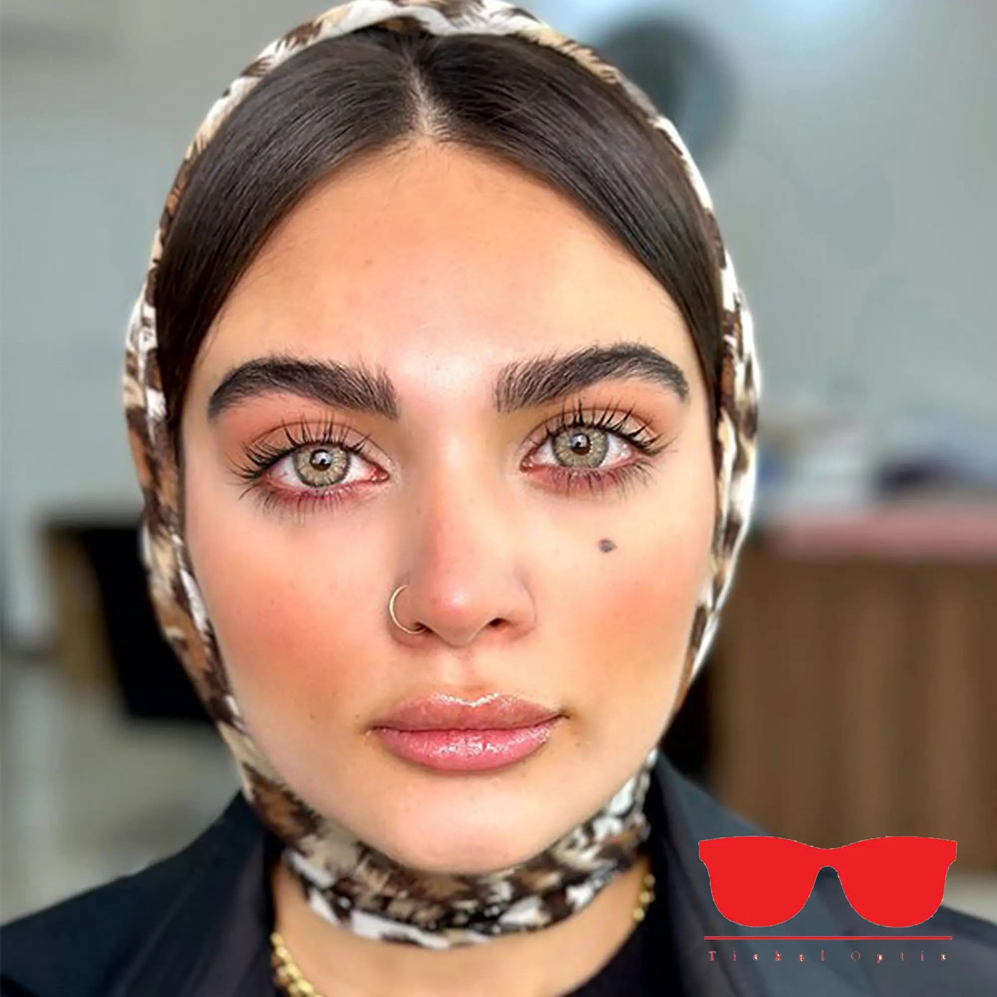 لنز طبی رنگی سالانه ترسا