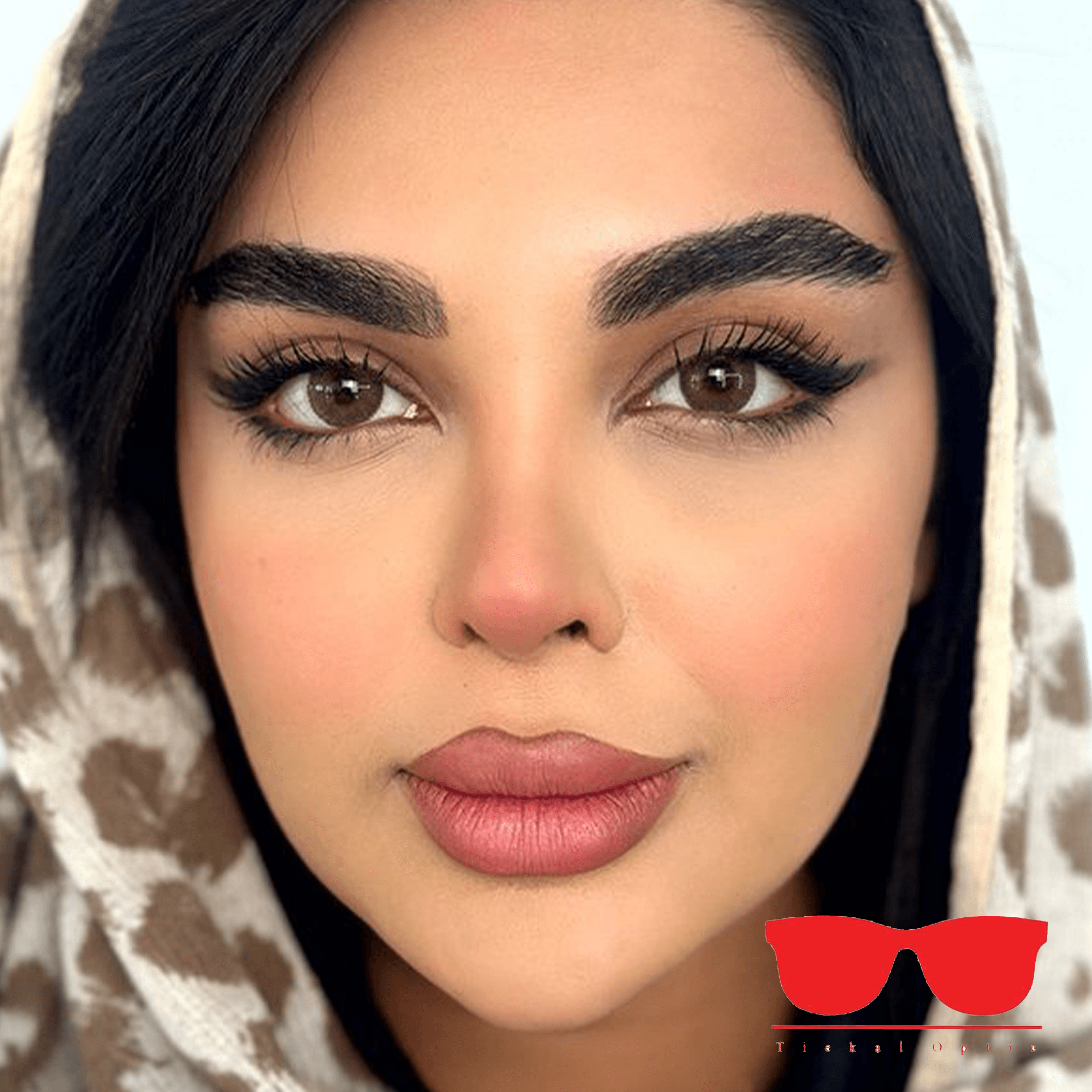 لنز رنگی ماهانه نئو کاسما — تصویر ۵