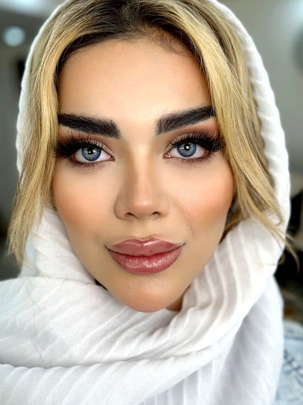 لنز طبی رنگی فصلی لیزا — تصویر ۲
