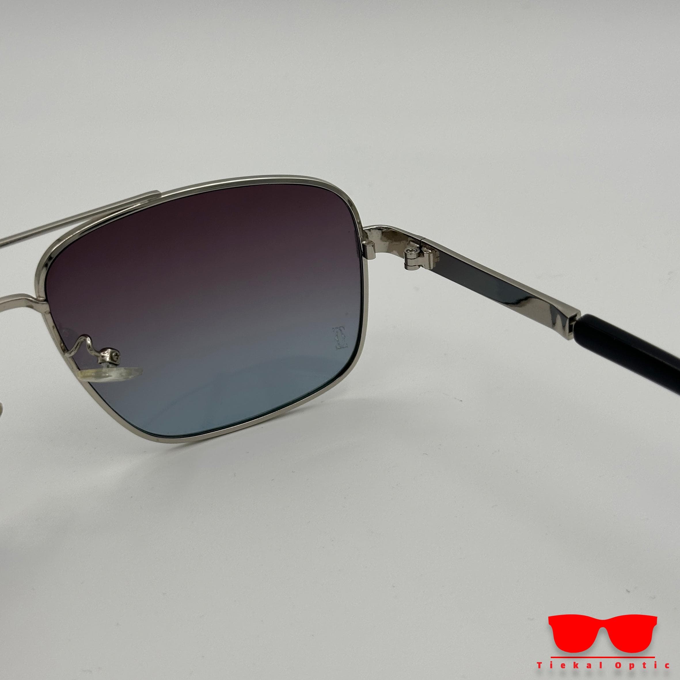 عینک آفتابی برند Cartier مدلp1005 — تصویر ۸