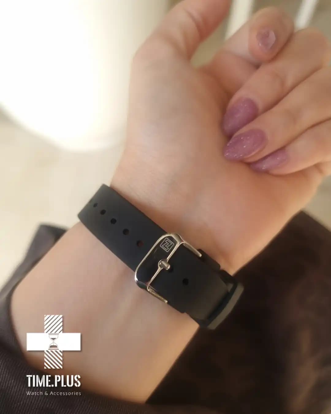 ساعت نیوی فورس زنانه اورجینال مدل NF7108 مشکی — تصویر ۵