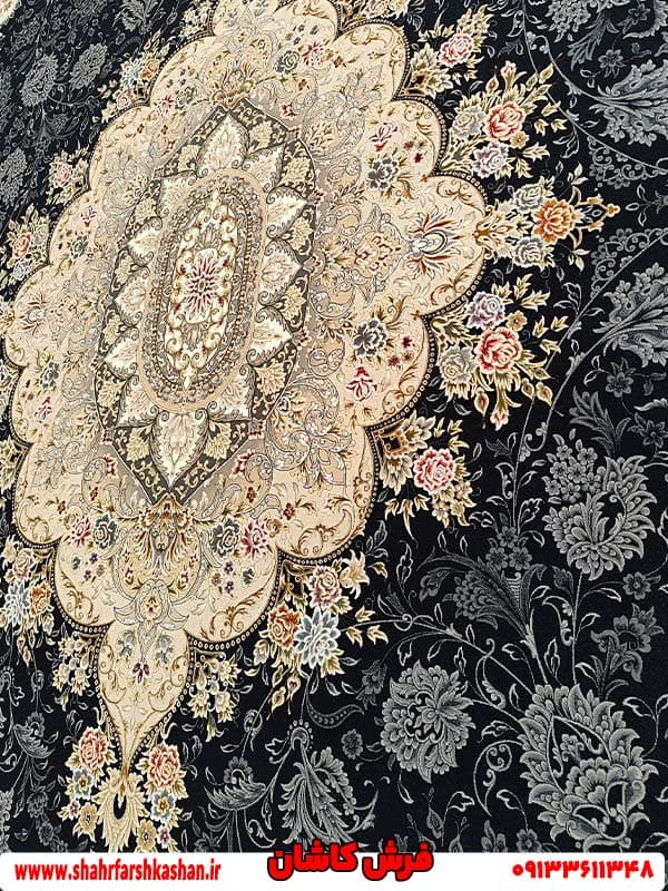 طرح زیبای پاییزان فرش 1500 شانه سرمه ای طلایی — تصویر ۳