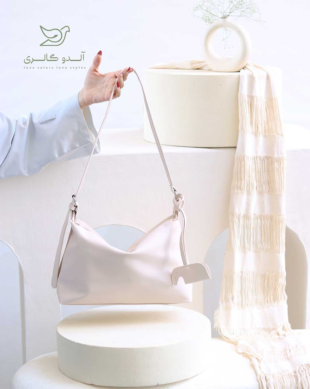 کیف دوشی کارنی — تصویر ۵