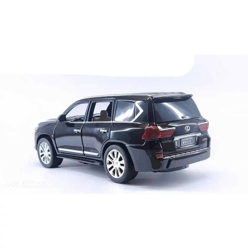 ماشین فلزی لکسوس Lexus LX570 سایز 1.24 بزرگ — تصویر ۲