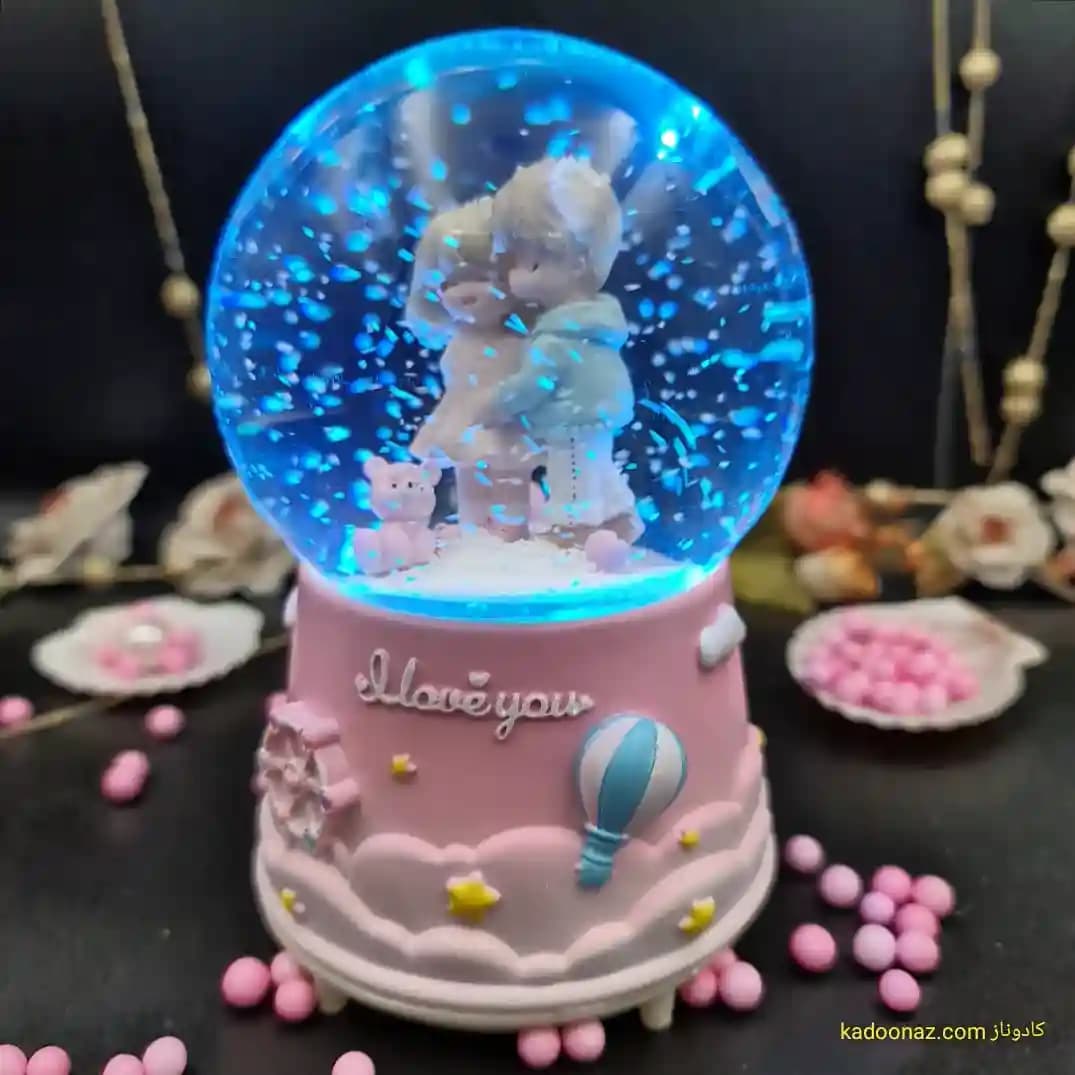 گوی شیشه ای بزرگ موزیکال پمپی برفی با شش طیف نوری طرح I Love You رنگ صورتی — تصویر ۸