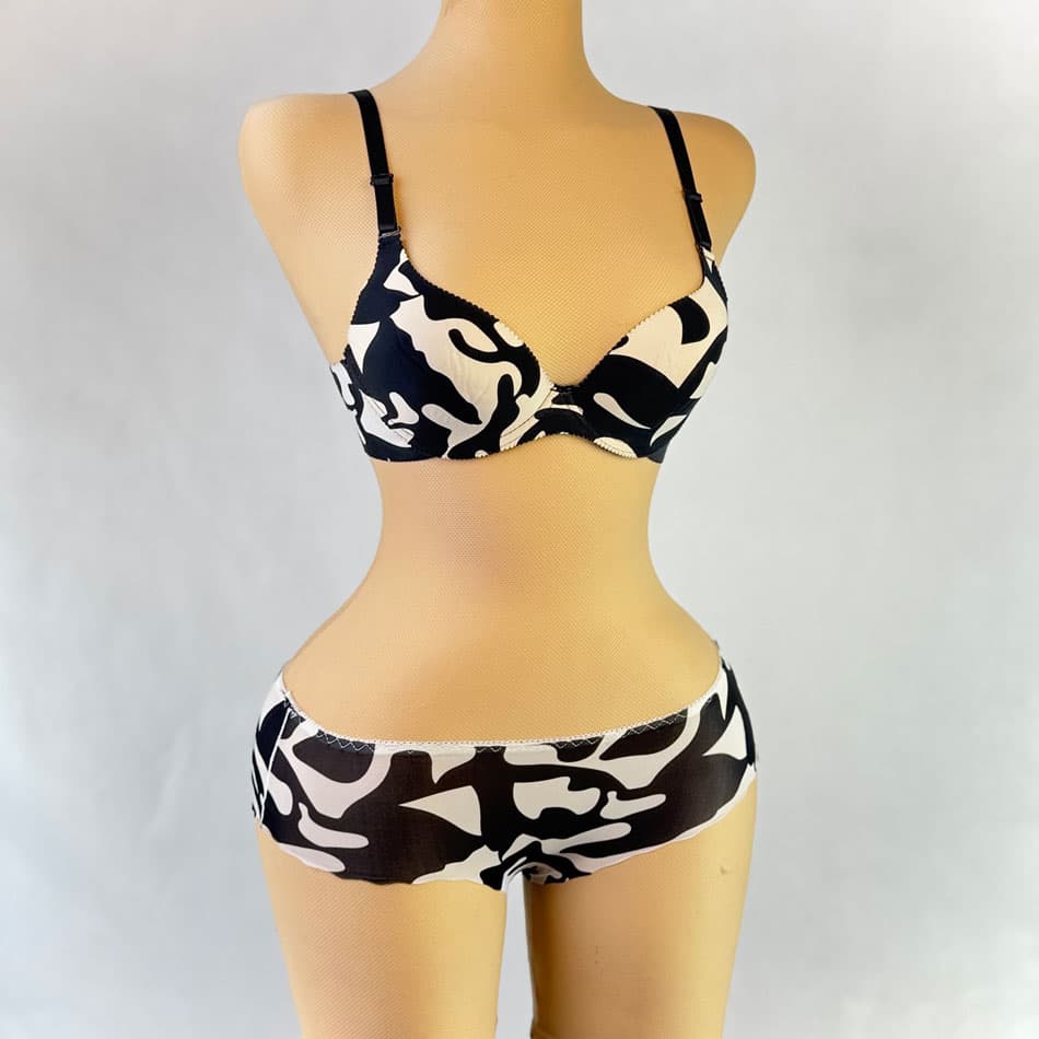 ست سوتین وشورت لیزری پاندا کد200121 — تصویر ۵