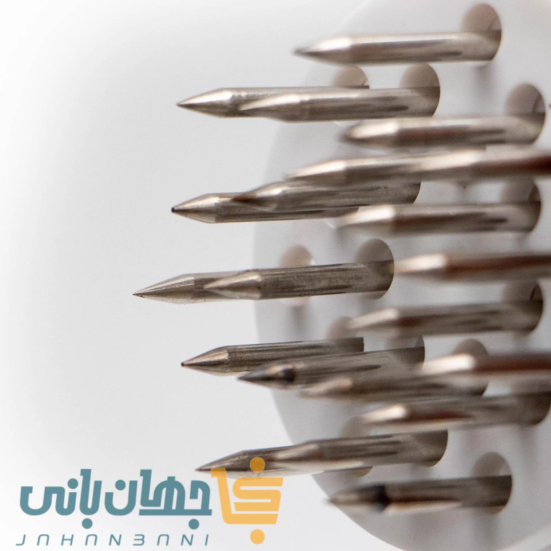 بیفتک زن پانچ سوزنی — تصویر ۲