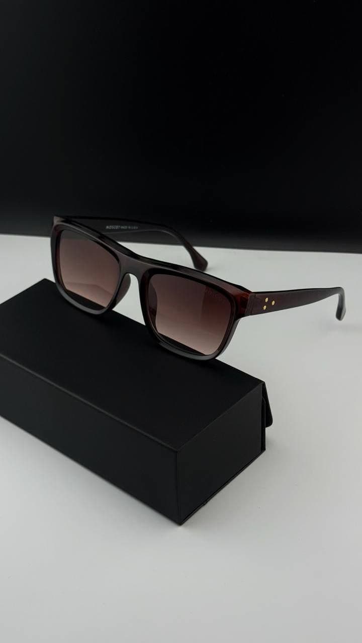 عینک آفتابی فریم تمام کائوچوی برند موسکات (MOSCOT) — تصویر ۵