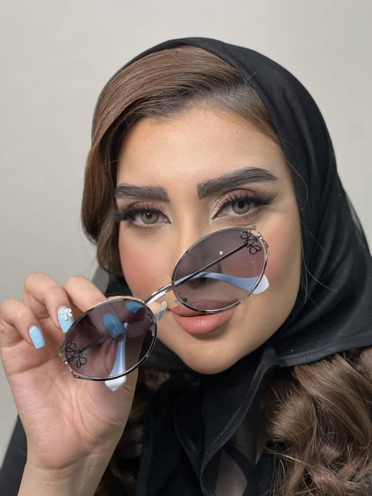 عینک فریم بیضی مدل گل